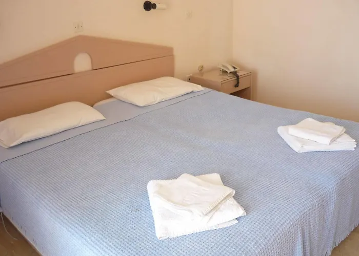 Hotell Karina Benitses (Corfu)