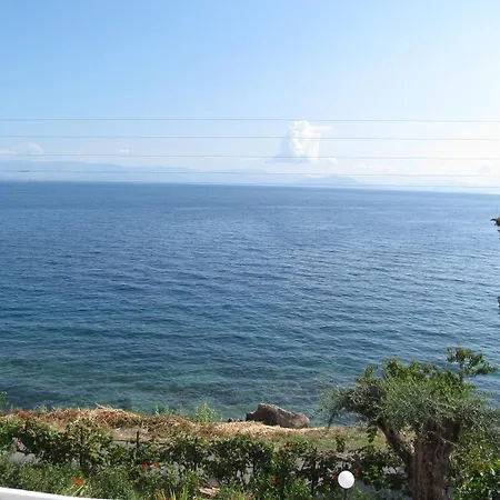 Отель Karina 2*