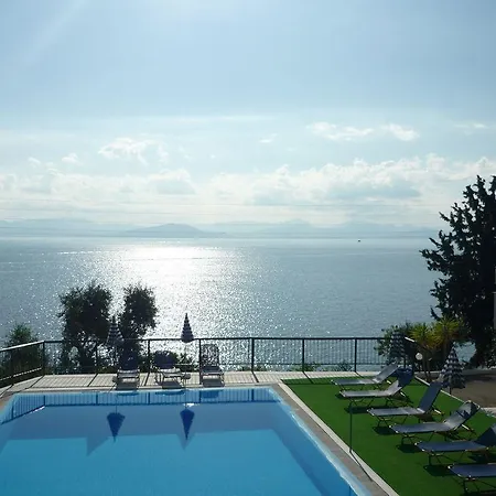 Karina 2* Benitses (Corfu)