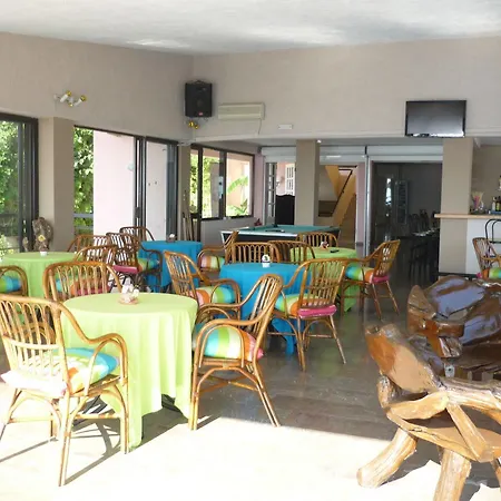 Karina Hotel Benitses (Corfu)