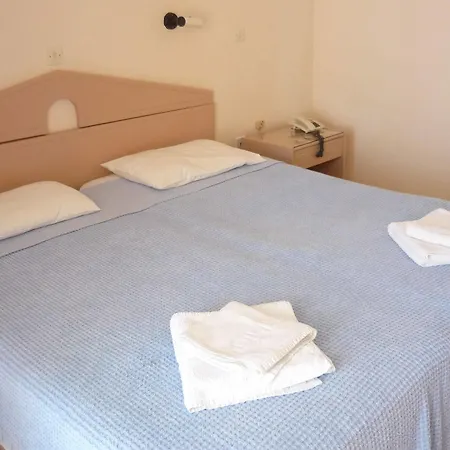 Hotel Karina Benitses (Corfu)