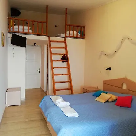 Karina 2* Benitses (Corfu)