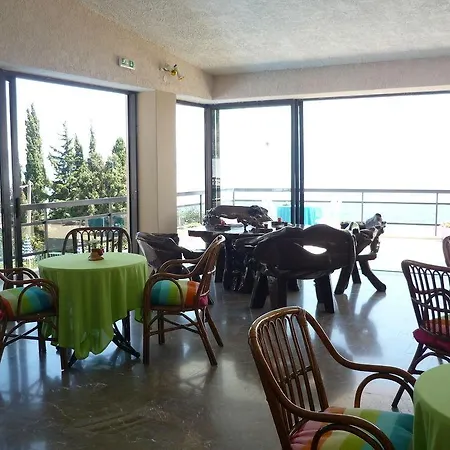 Karina Hotel 2*