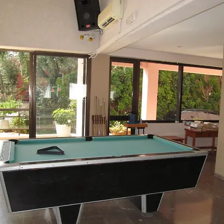 Karina Hotel 2*