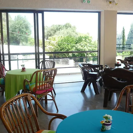 Karina 2* Benitses (Corfu)