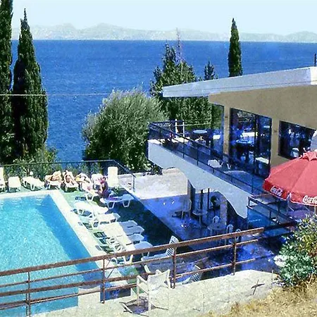 Otel Karina 2*