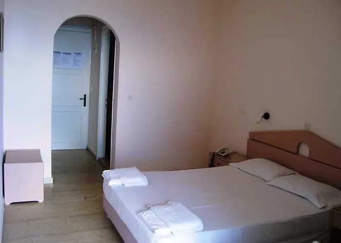 Karina 2* Benitses (Corfu)