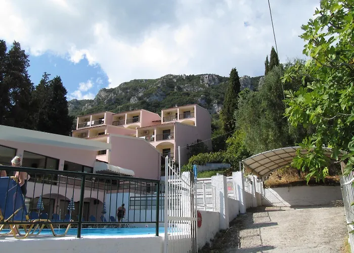 Hotell Karina Benitses (Corfu)