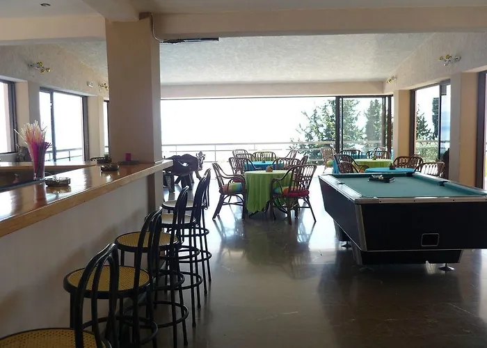 Karina 2* Benitses (Corfu)